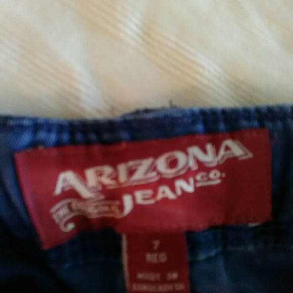Arizona Jeans Co Cargo Shorts - Picture 3 of 3